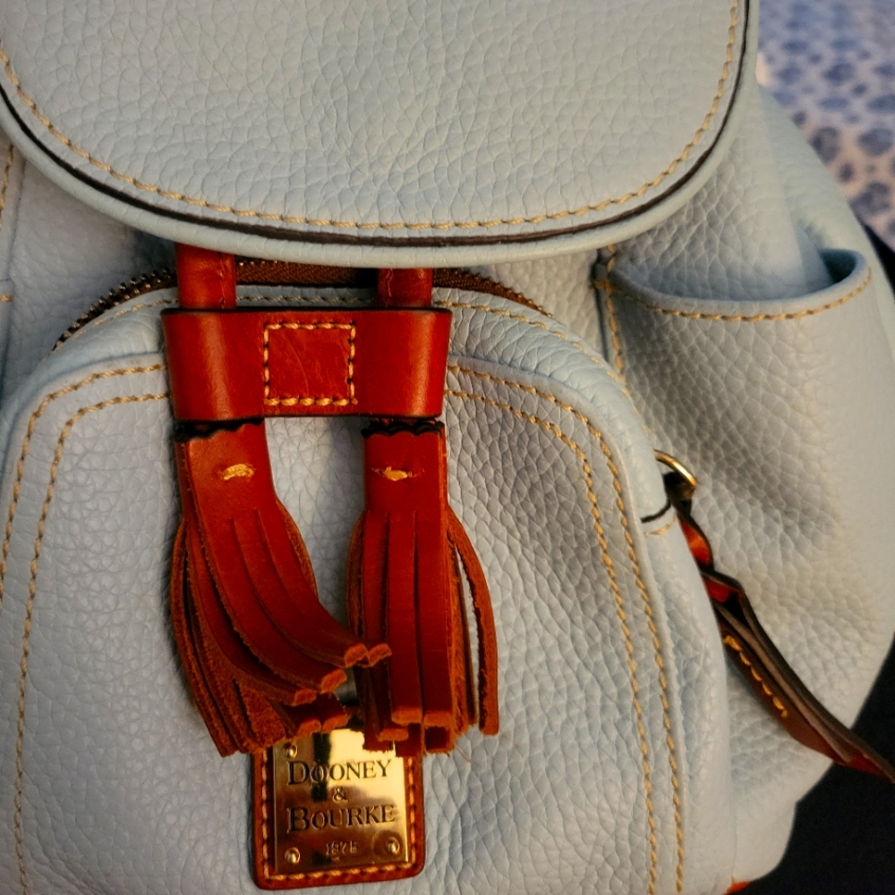 Dooney & Bourke Mini Pebble backpak